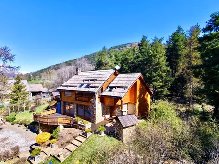 vente maison 8 pièces 380 m² la salle-les-alpes (05240)