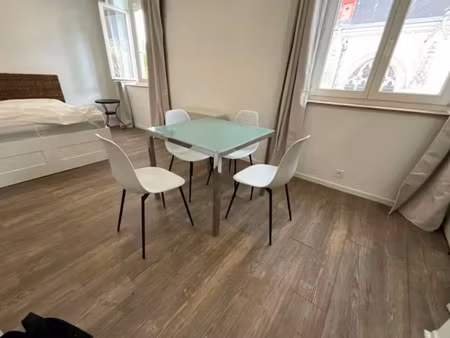 location meublée appartement 1 pièce 34 m² à lille (59000)  853 €
