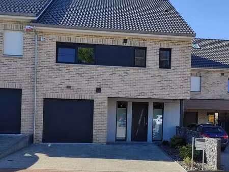 maison récente à vendre