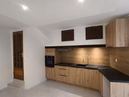 location maison 4 pièces 90 m² à ginestas (11120)  850 €