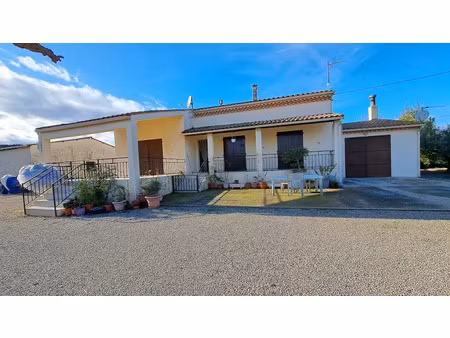 location maison 5 pièces 106 m² à lézignan-la-cèbe (34120)  1 380 €