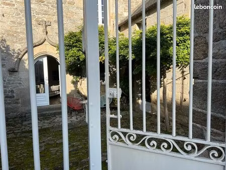 maison de maître au coeur de moncontour