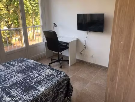 ? chambre meublée haut de gamme – parilly / 200 m métro / 13 min bellecour (fille)