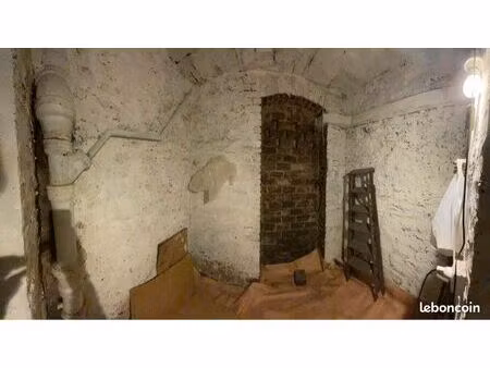 cave saine 5m2  paris 16e