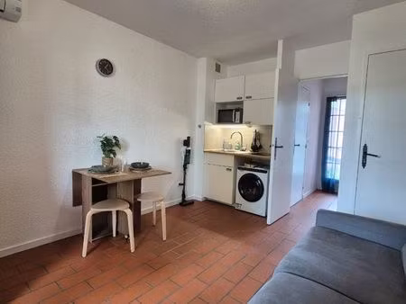 studio meublé 20m2 à l'année proche miramar