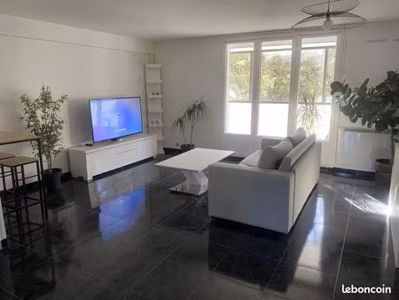 chambre 1 pièce 70 m²