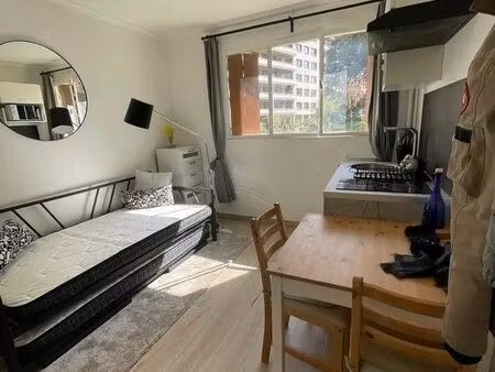 chambre 1 pièce 10 m²