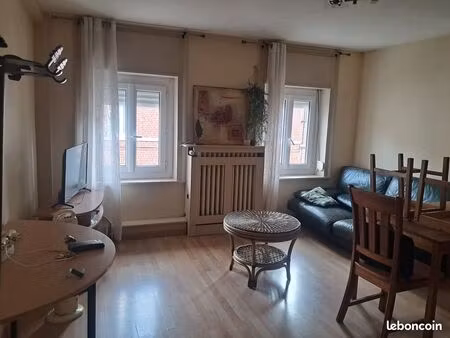 beau t2 rénové depuis les photos  proche gare templemars