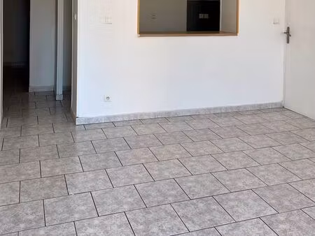 t2 lumineux 45 m² – centre sin-le-noble