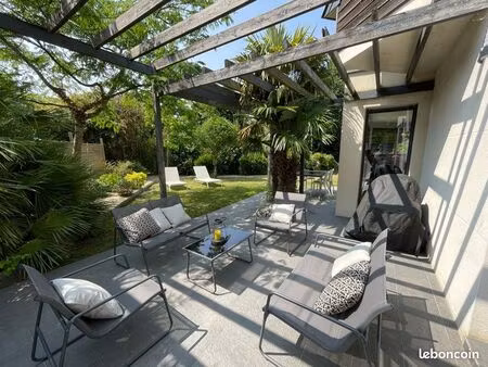 à vendre : maison contemporaine à cesson-sévigné (214 m²+ sous-sol complet)