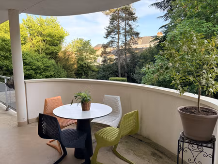 à louer à orléans faubourg bannier grand appartement 3 pièce