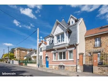 maison de ville 4 pièces 101 m²