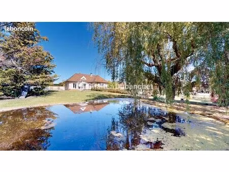 villa 7 pièces 170 m²