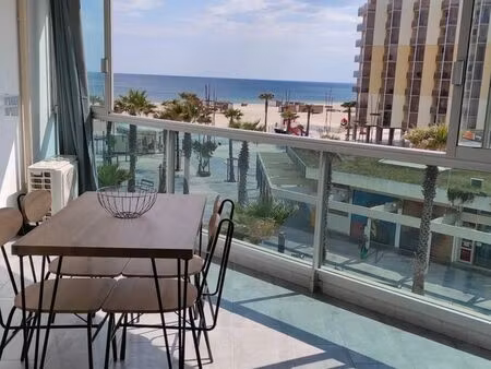 t1 meublé vue mer canet sud + pkg pivé - etudiant