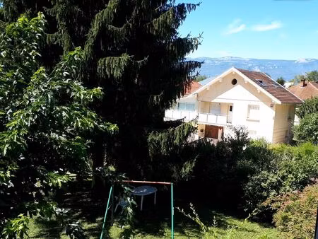 joli t2 indépendant dans une villa à gières