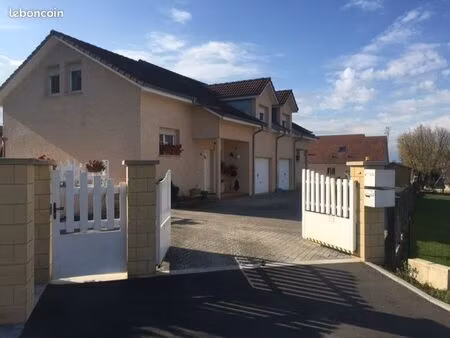 maison familiale 4 chambres à louer à audincourt