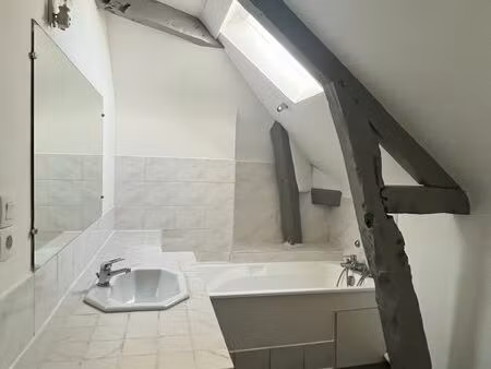 loue charmante maison mitoyenne