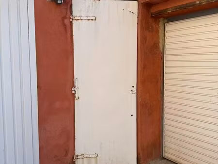 entrepot de stockage le mourillon 27 m2