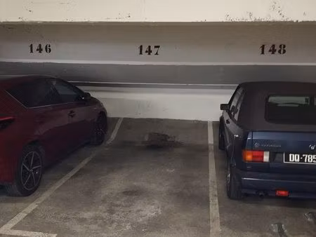 parking scooter moto paris