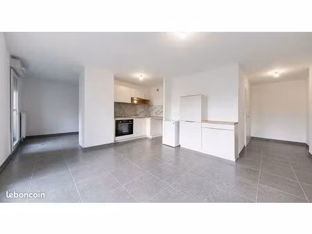 a louer début juillet 2026 - 2 pièces + parking à côté de la gare rer alfortville proche p