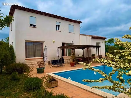 villa 4 chambres  piscine