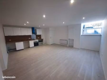 t2 hypercentre milly refait à neuf