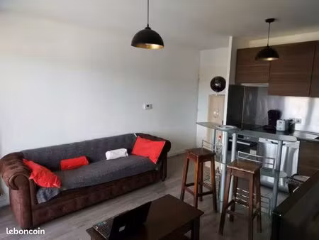 t2 meublé récent (2018) à saint ouen l'aumone (95) – 48 m² : balcon + parking + ascenseur 