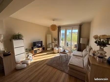appartement t3 61m2 - refait à neuf avec balcon