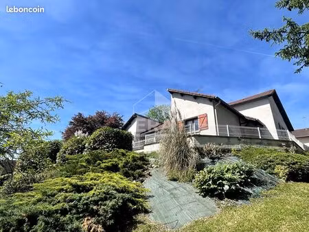 maison 6 pièces 133 m²