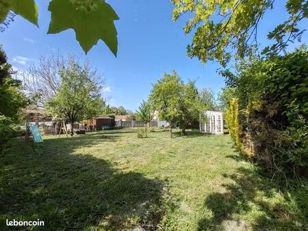 maison 6 pièces 120m2 + dépendances