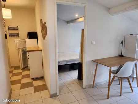 t1 place carcnot saint etienne