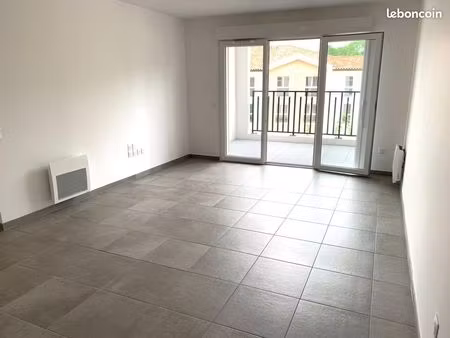 t2 neuf - 45 m² - balcon - parkings