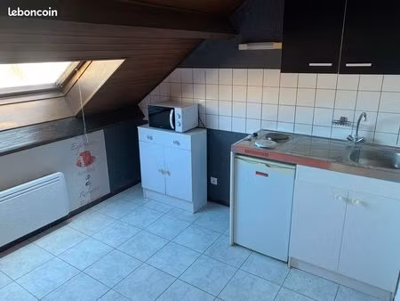 location studio meublé