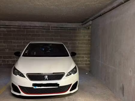 parking à louer