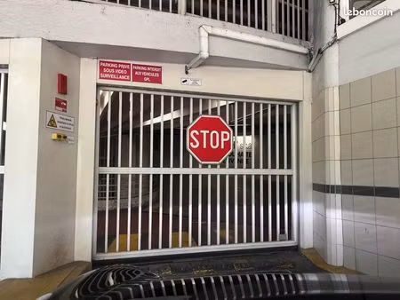 garage à louer
