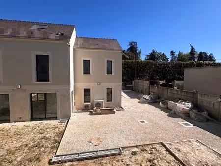 maison 5 pièces 150 m²