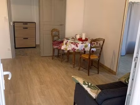 appartement studio terrasse camarès