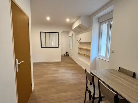 appartement t2 meublée - refait à neuf - rez-de-chaussée