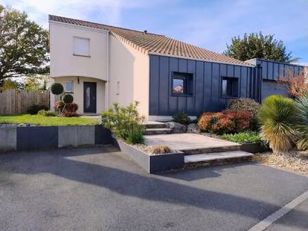 vente maison à cholet (49300) : à vendre / 154m² cholet