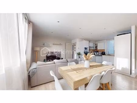maison de 64 m² à viry-chatillon