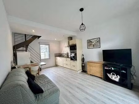 location maison meublé à château-gontier-sur-mayenne (53200) : à louer meublé / 44m² châte