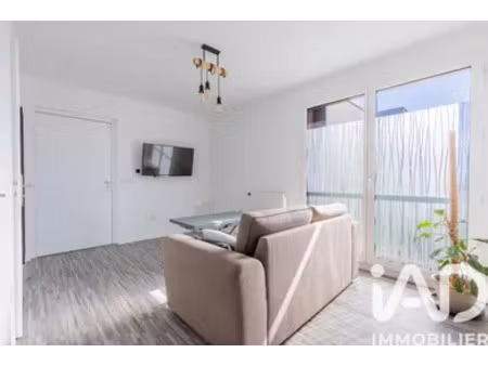 appartement à sainte-geneviève-des-bois (91700)