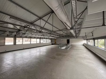 location local d'activités poitiers 1 394 m²