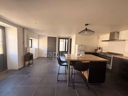 maison renovée gue d'allere - grande pièce de vie 3 chambres garage (17)