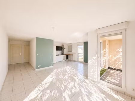 en vente appartement 67 98 m² – 170 001 € |saint-privat-la-montagne