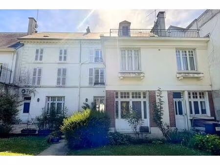 maison de 10 pièces de luxe en vente à meaux  île-de-france