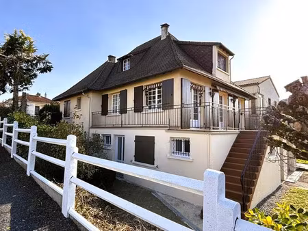 vente maison 7 pièces 146 m² à chalus (87230)  129 600 €