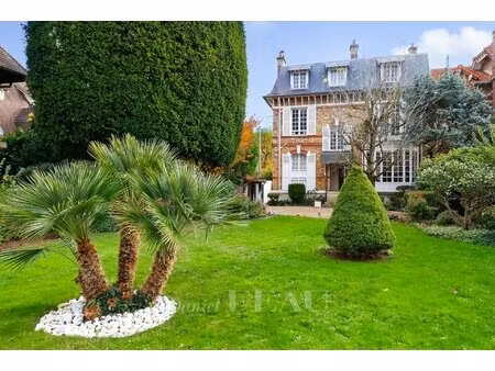 le chesnay – an ideal family home with id 2886128607