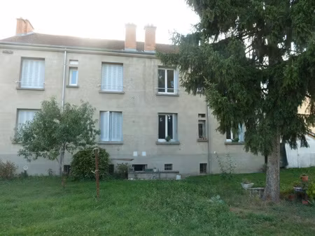 location appartement 3 pièces 64m² st pourcain sur sioule 03500