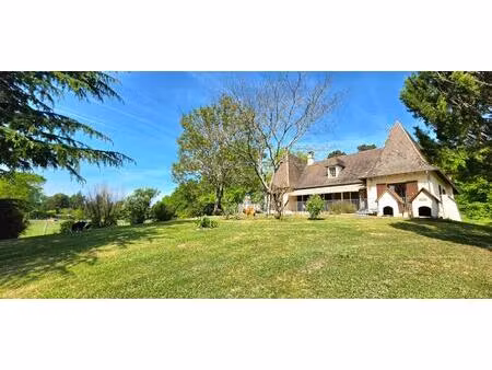 maison avec sous sol et parc